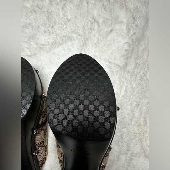 Gucci Women's Brown Monogram Mules - Picture 12 of 17
